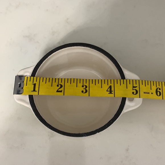 New! Mini Enameled Cast Iron Pot - Picture 10 of 10